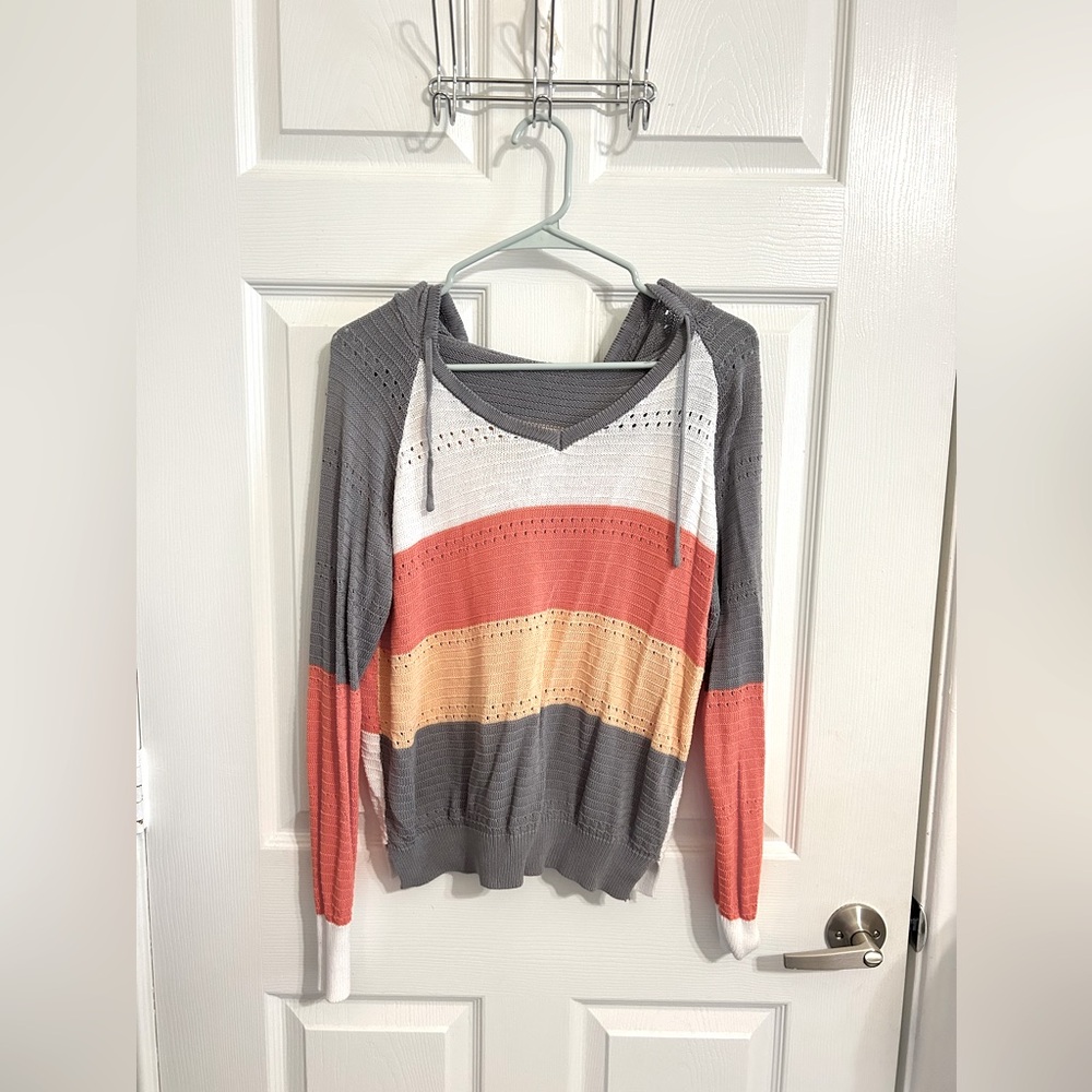 Cute spring hoodie from Amazon! Size M